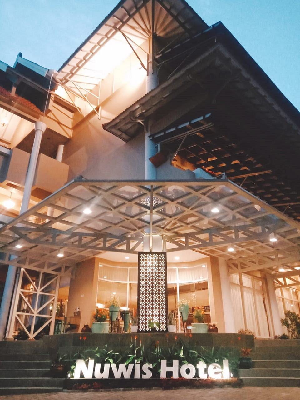 NUWIS Hotel & Convention, Semarang