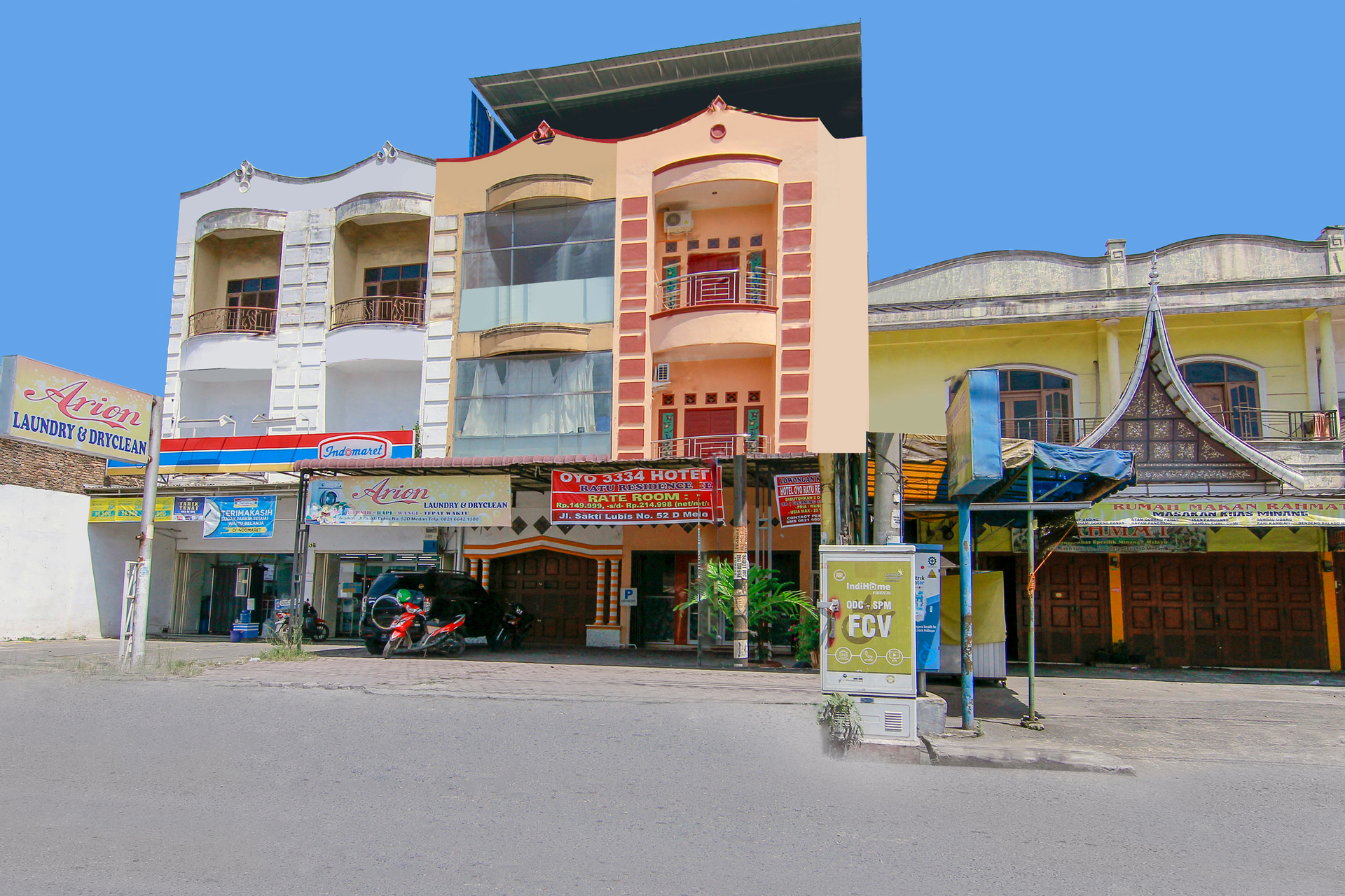 Exterior & Views