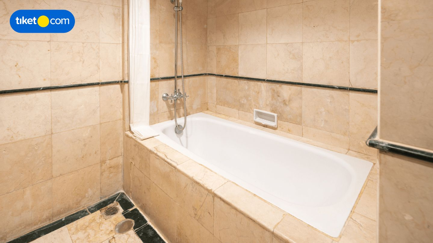 Bathroom 6