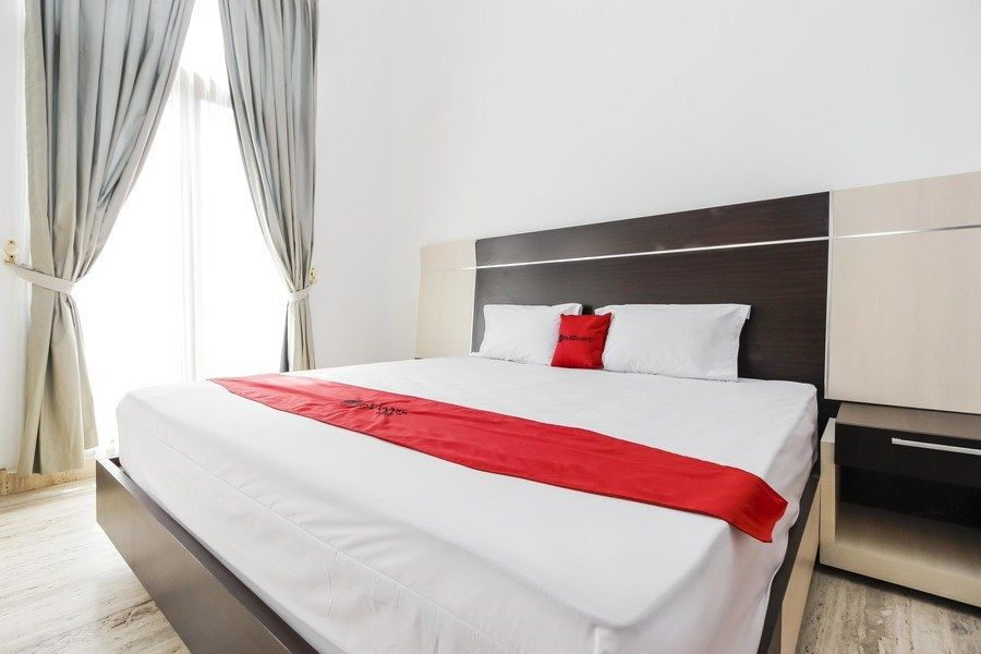 Bedroom 1, RedDoorz Premium @ Gandaria Jagakarsa, Jakarta Selatan