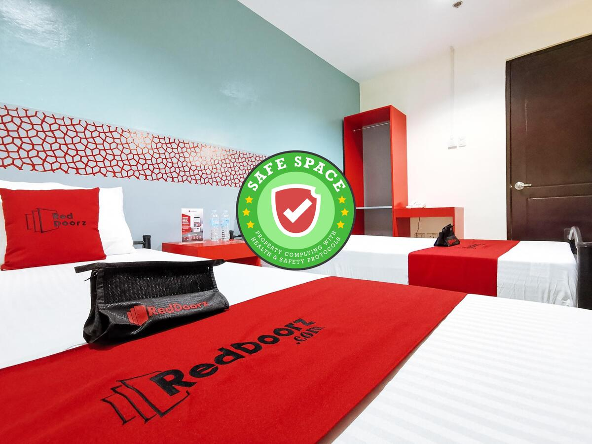 Bedroom 1, RedDoorz Plus near Ateneo de Davao, Davao City