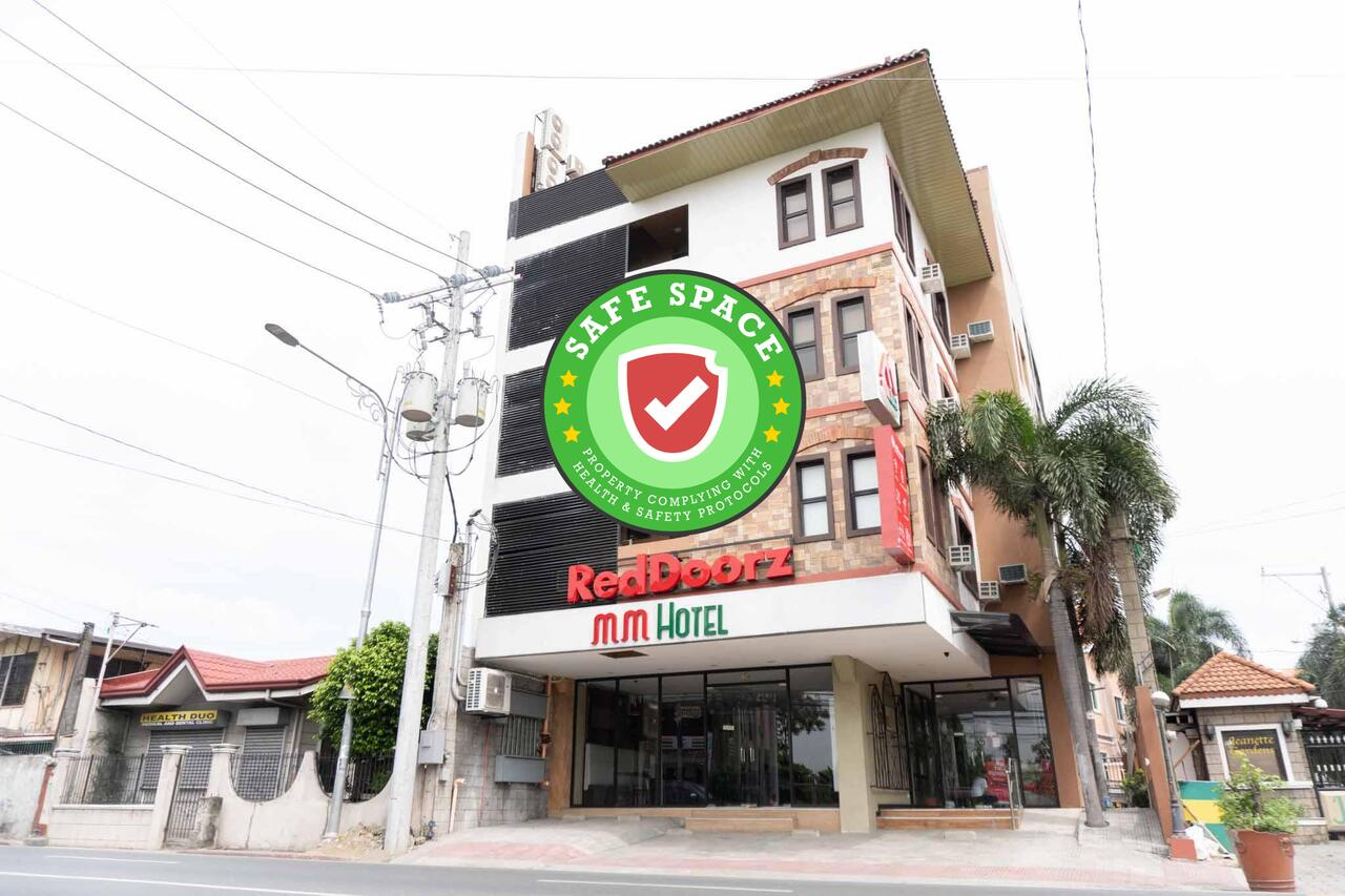 Exterior & Views 1, RedDoorz Plus Near Bamboo Organ Las Piñas, Las Piñas