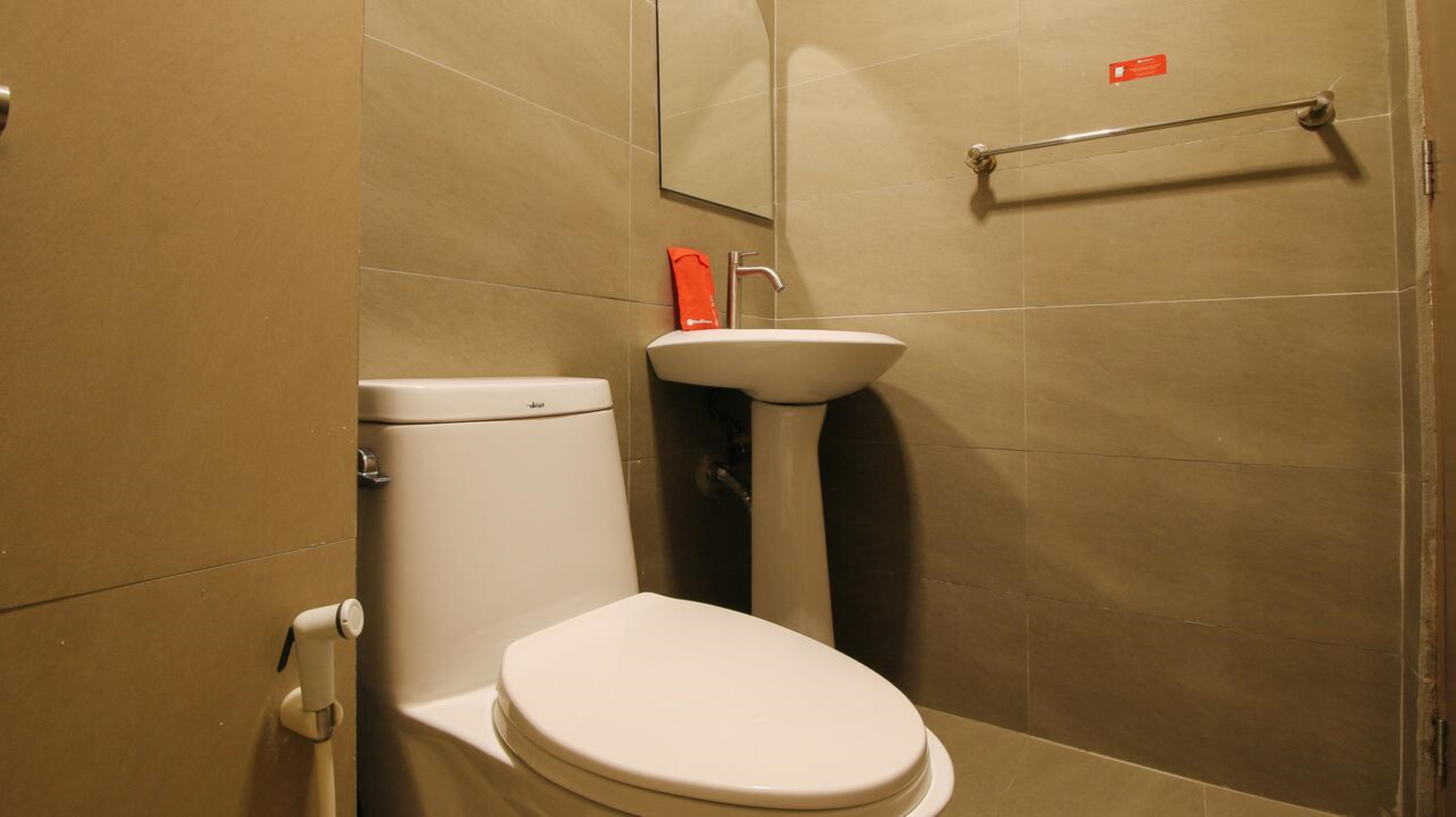 Bedroom 3, RedDoorz Plus @ San Marcelino Malate, Manila City