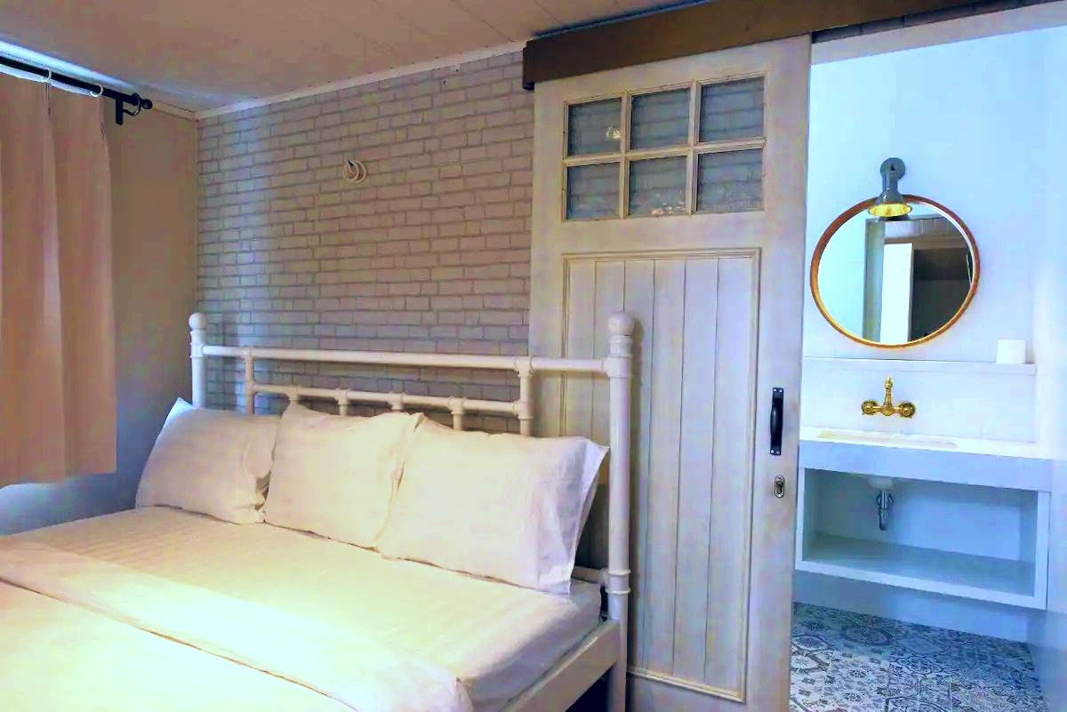 Bed 4
