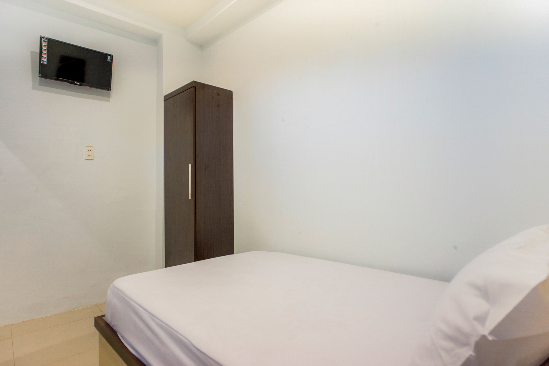 Bed 8