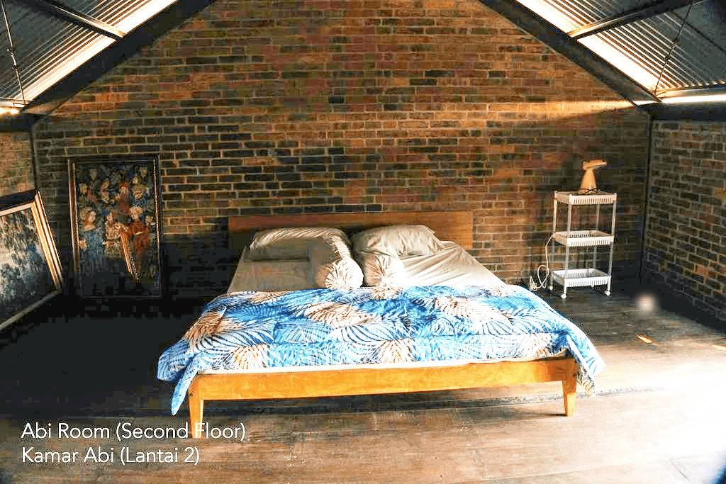 Bed 8