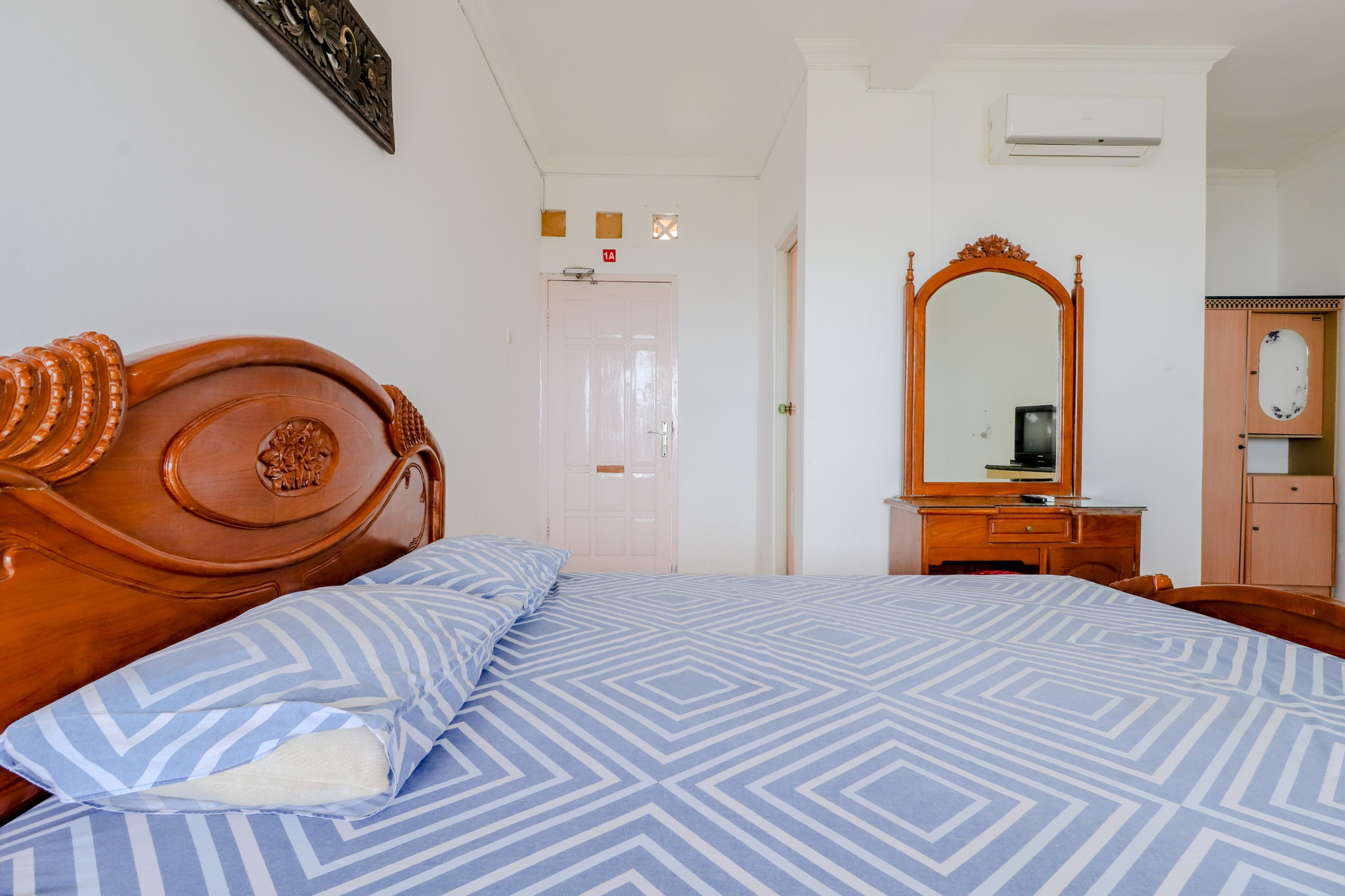 Room 7