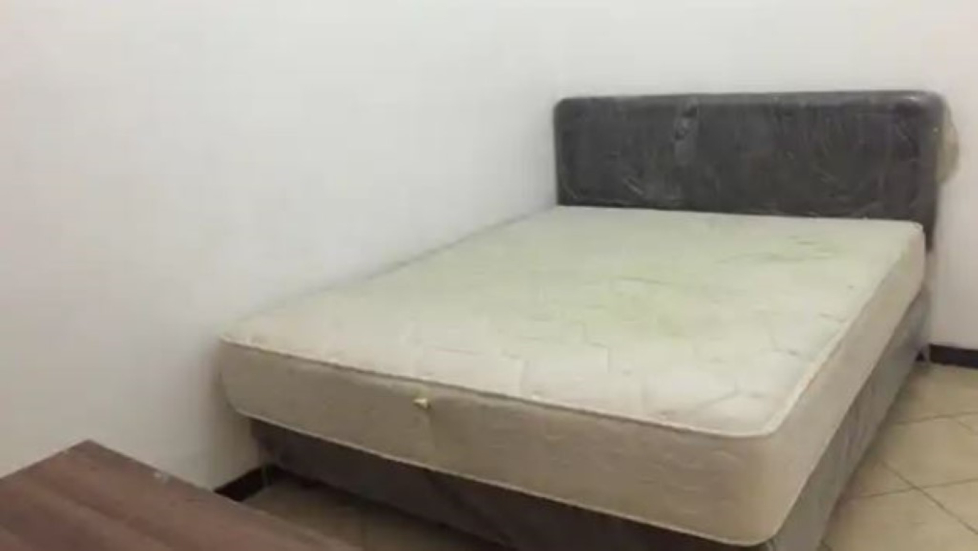 Kamar dengan Ranjang King
