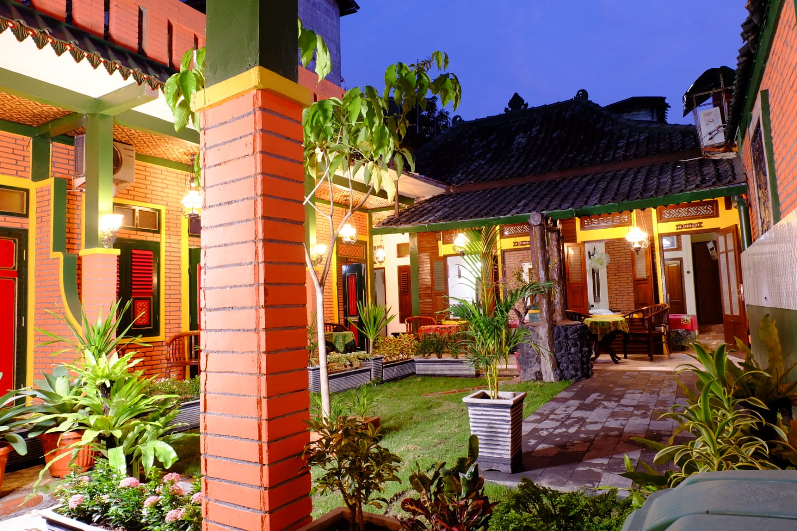 Exterior & Views 3, Kampoeng Djawa Guest House, Yogyakarta