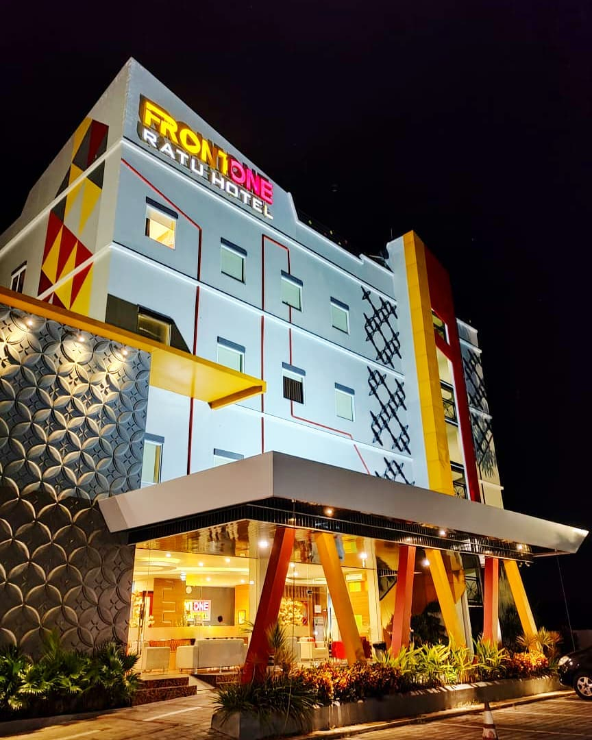 Front One Hotel Nganjuk, Nganjuk