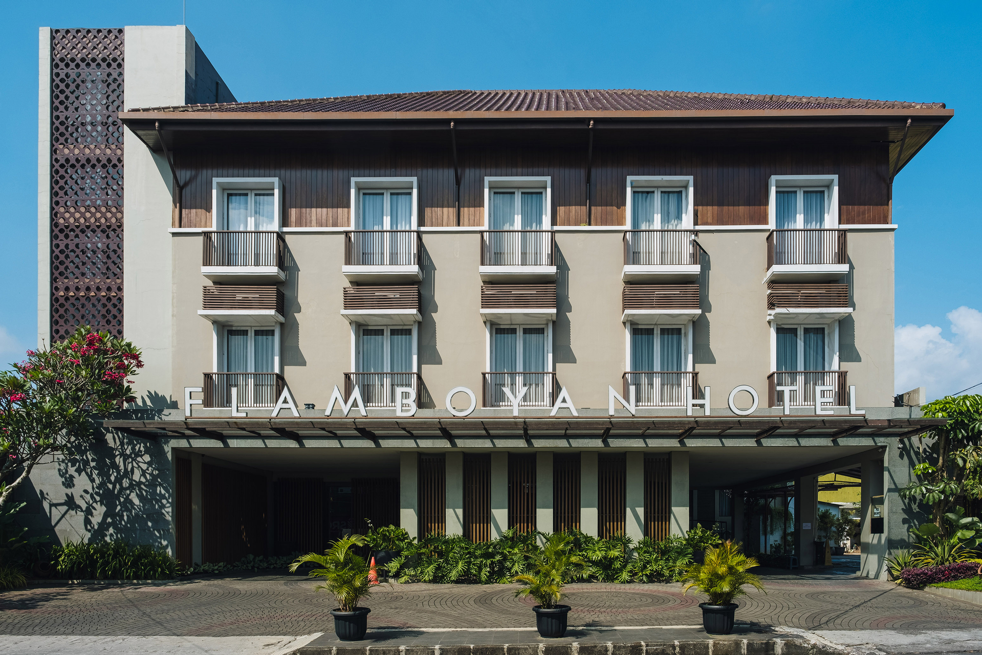Exterior & Views, Flamboyan Hotel Tasik, Tasikmalaya