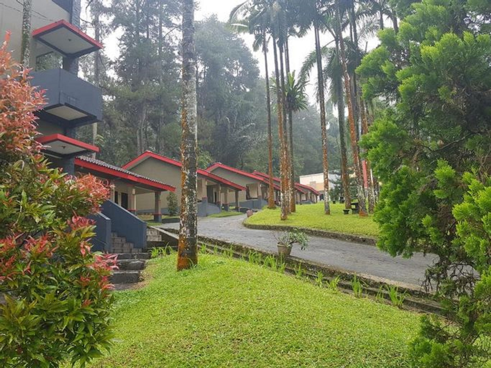 Exterior & Views 1, Surya Hotel & Resort Baturaden, Banyumas
