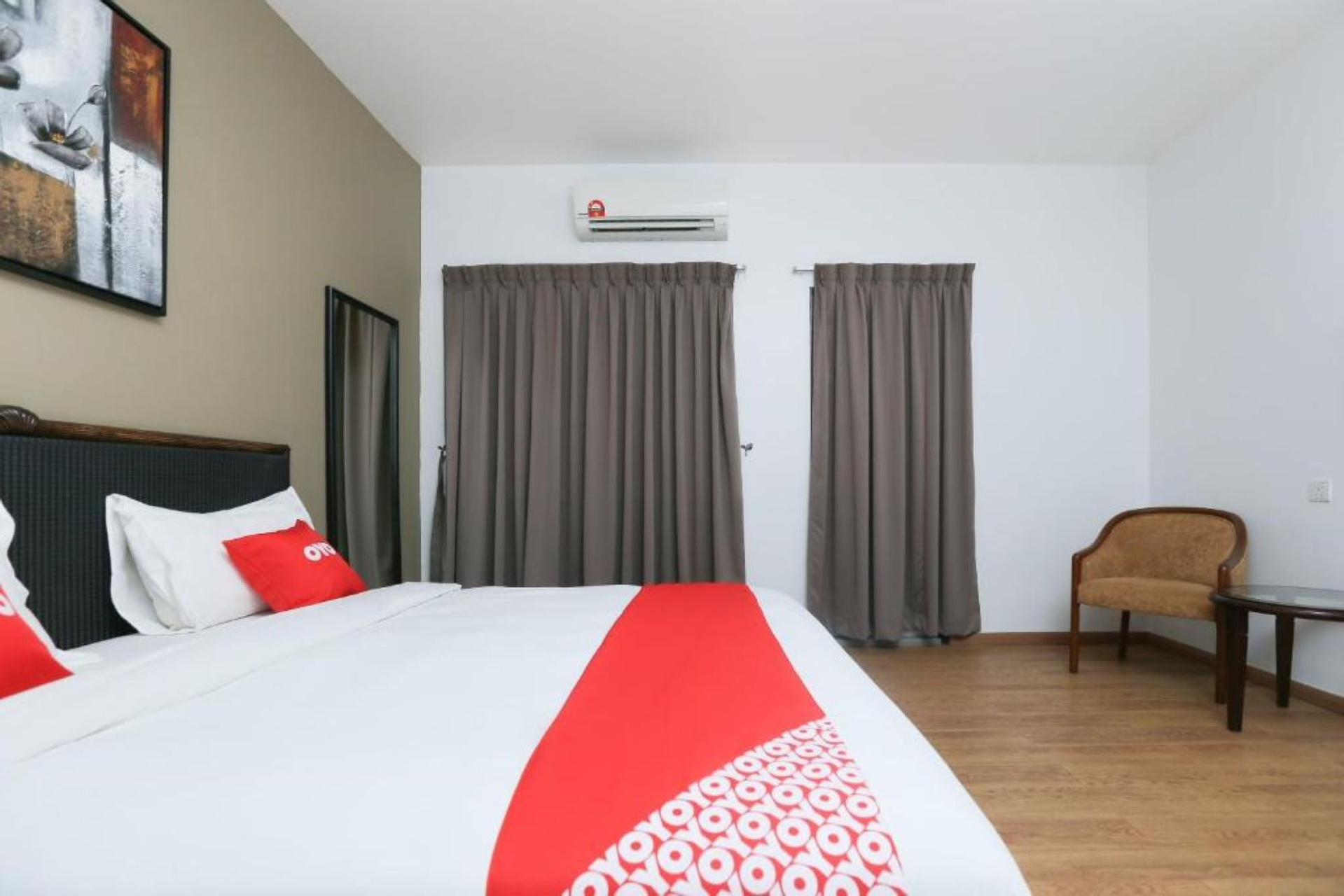 Bedroom 3, OYO 89915 East Mount Hotel, Pontian