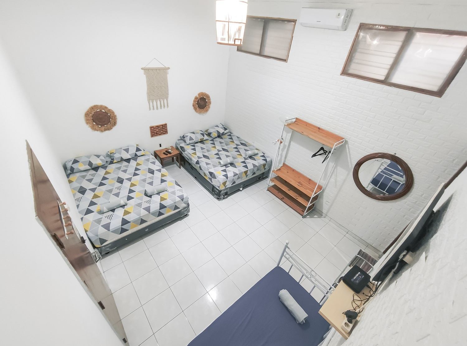 Kamar Keluarga Double atau Ranjang Lain
