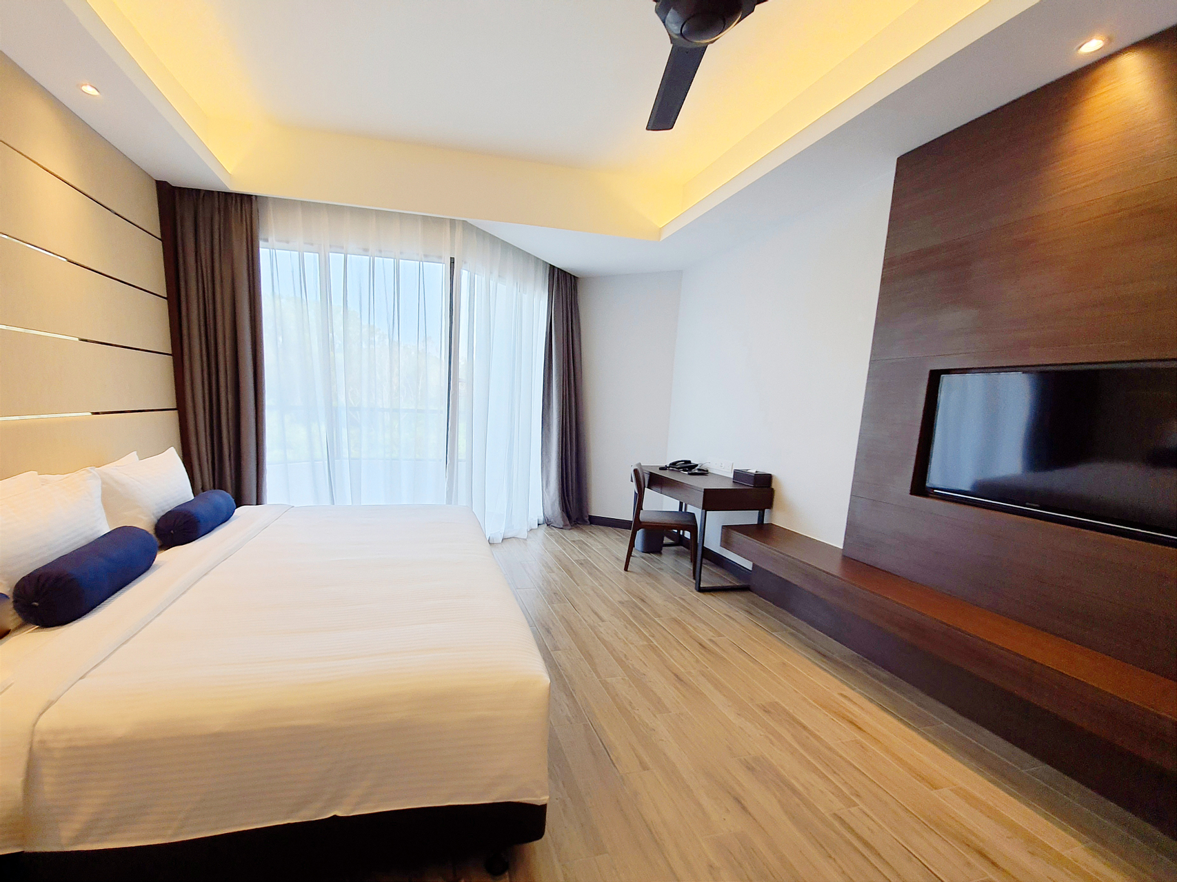 Kamar Deluks Double
