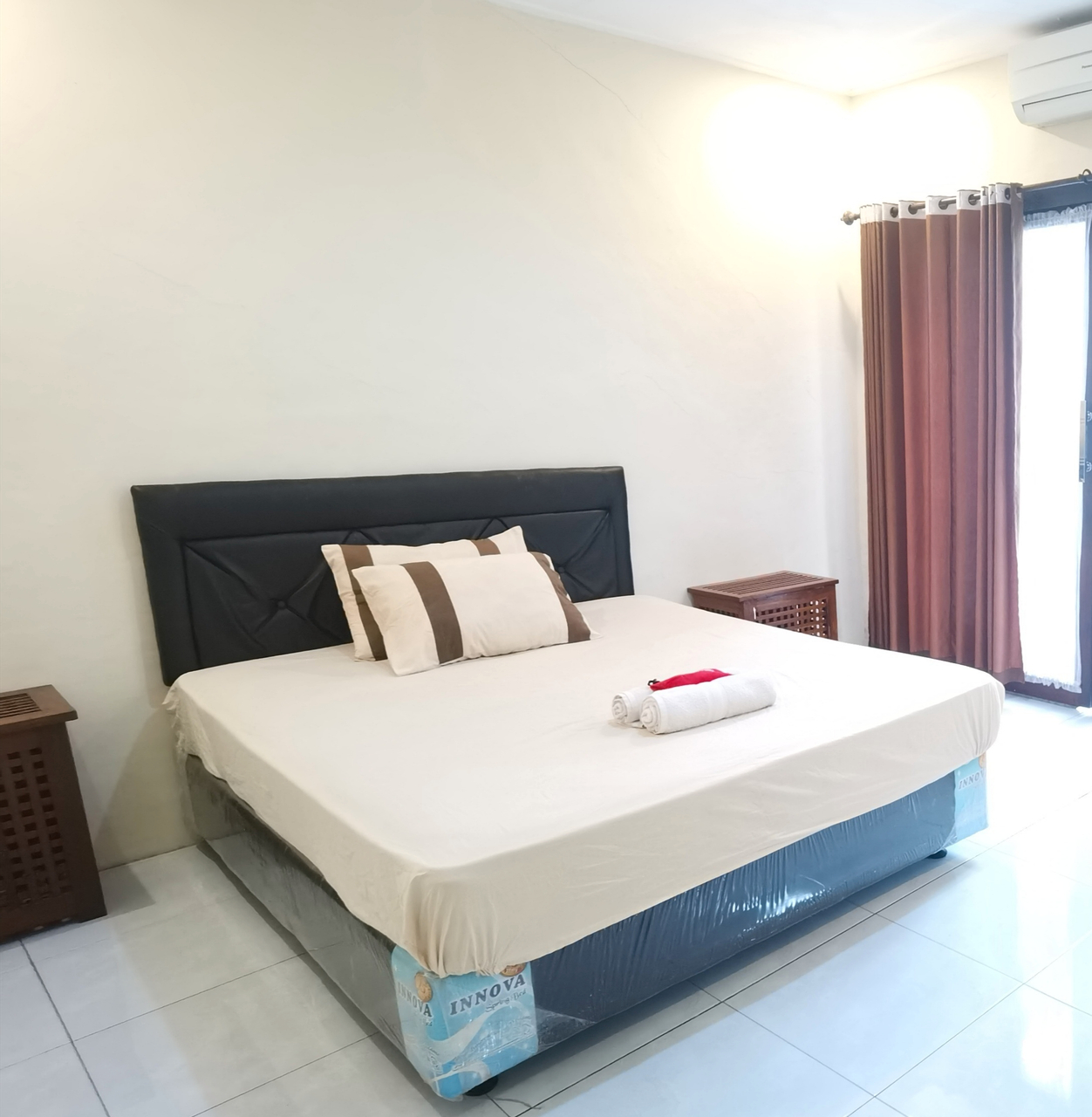 Bedroom 1, OYO 90191 Gufron Hotel, Kediri