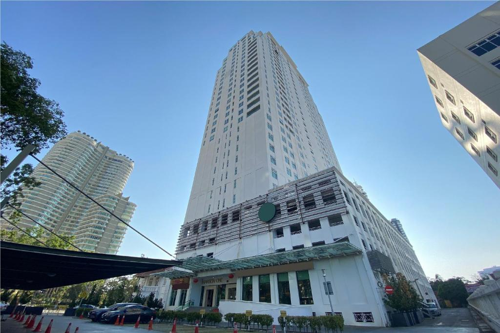 Exterior & Views 1, OYO 90192 MO Suites, Pulau Penang