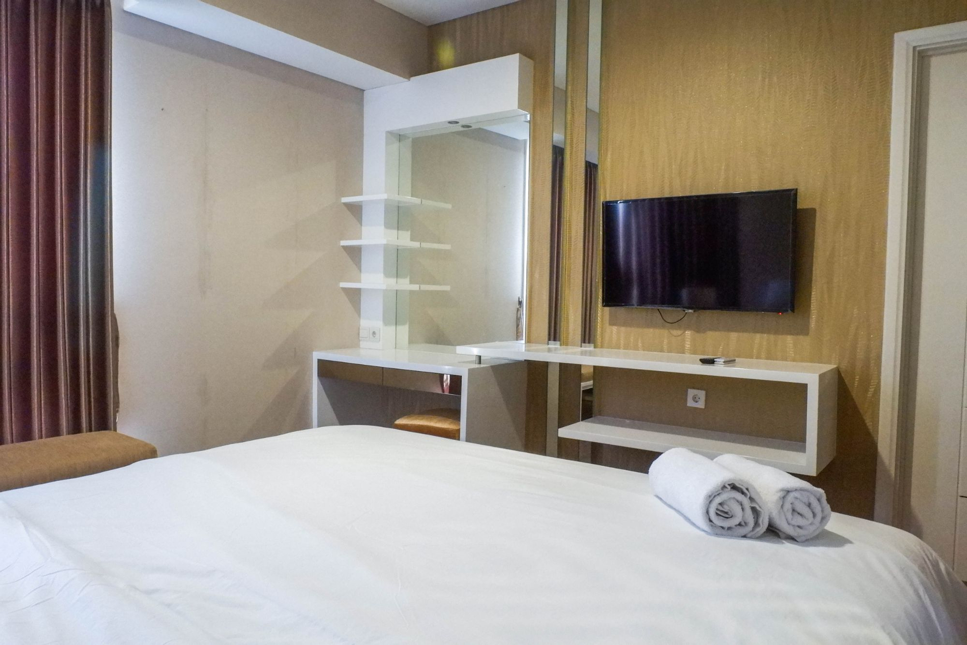 Bedroom 4, Strategic & Spacious 3BR Apartment at Trillium Residence By Travelio, Surabaya