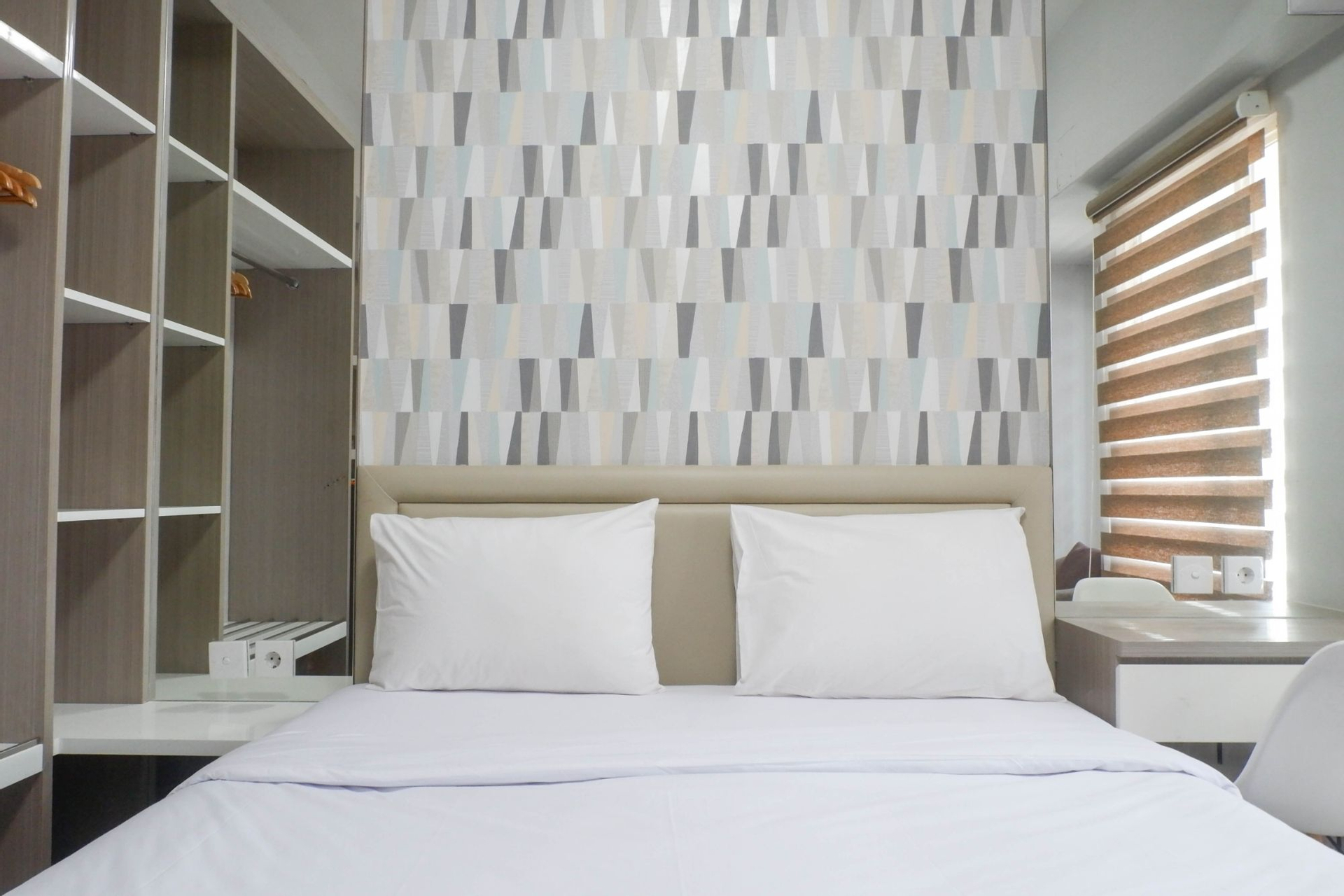 Bedroom 3, Studio Room Apartment Connected to Mall at Tanglin Supermall Mansion By Travelio, Surabaya