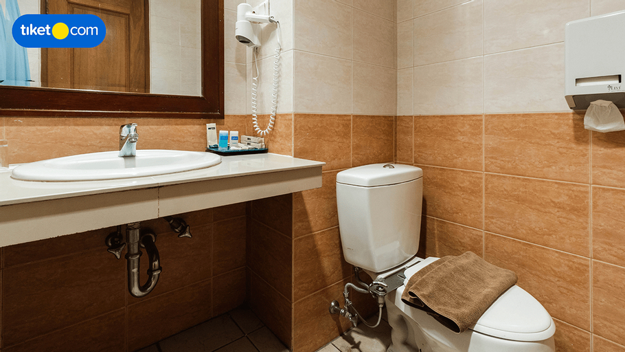 Bathroom 3