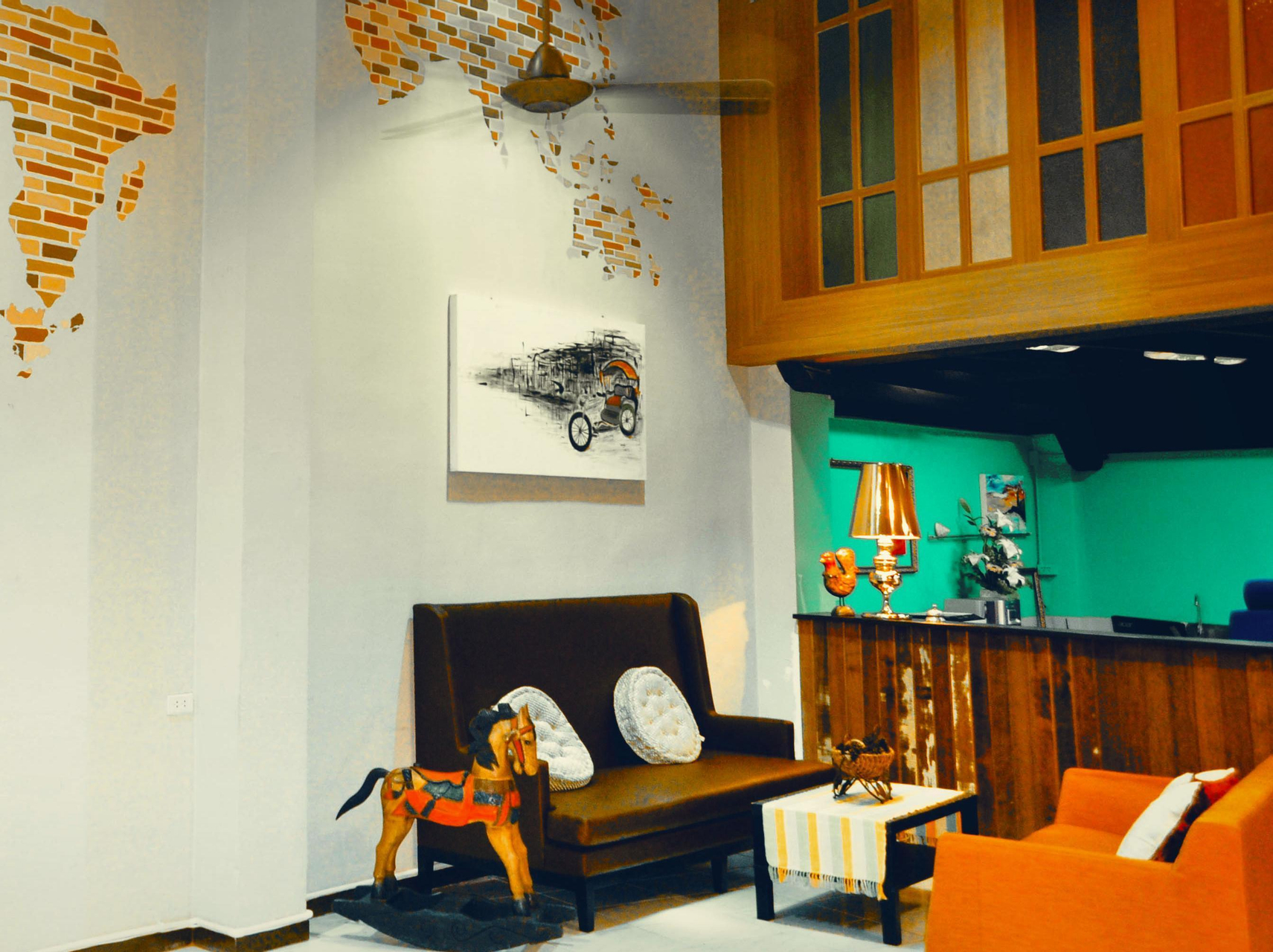 Public Area 3, Around The World Bed And Breakfast, Suan Luang