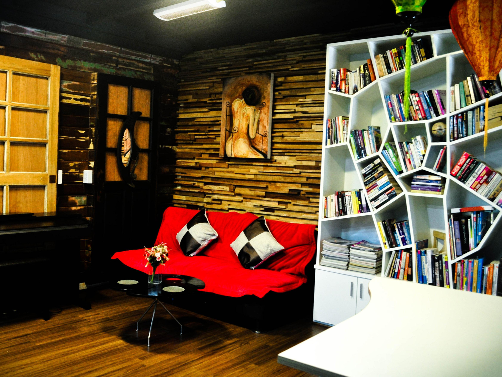 Public Area 3, Around The World Bed And Breakfast, Suan Luang