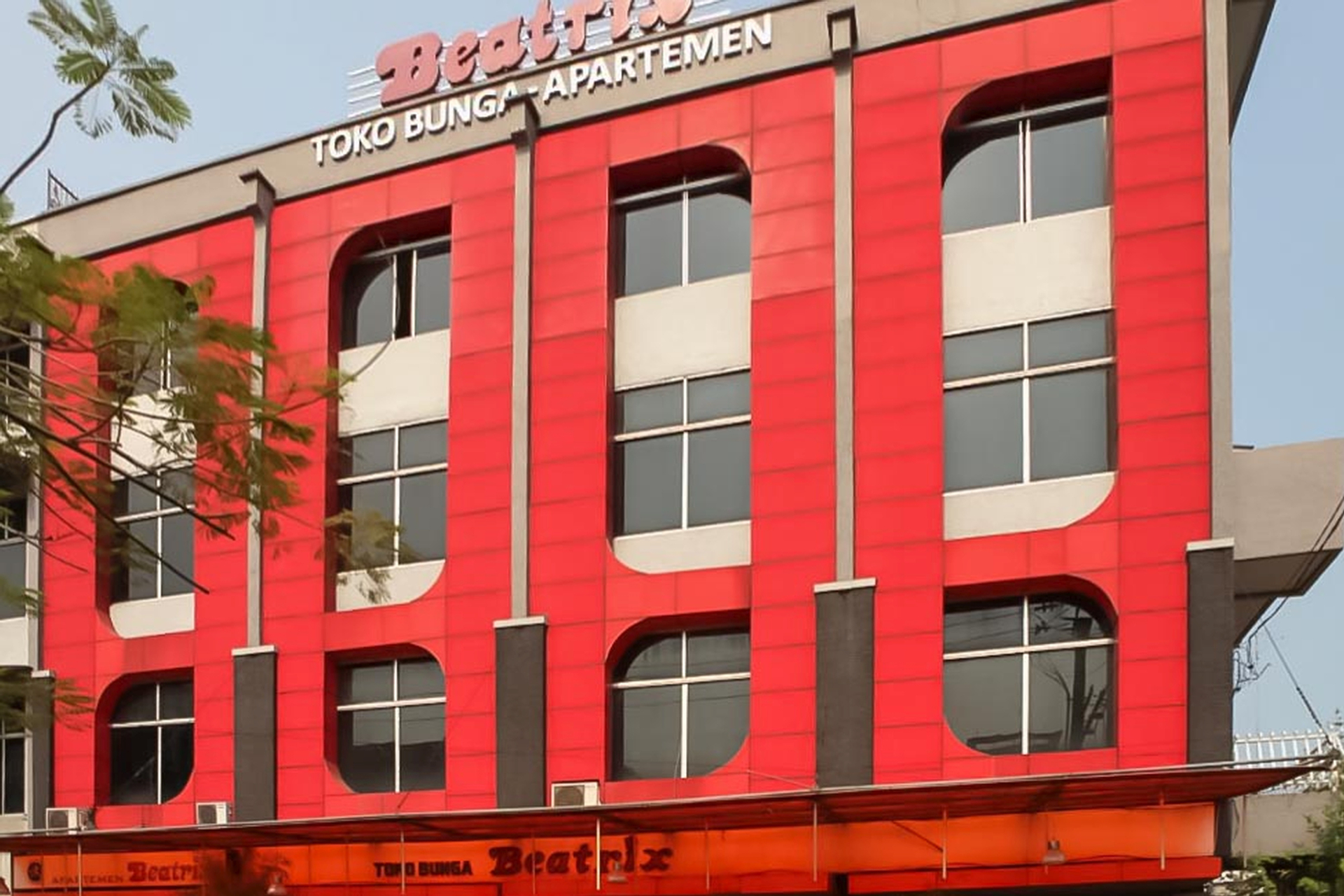 Exterior & Views, RedDoorz Plus @ Jalan Iskandar Muda Medan, Medan