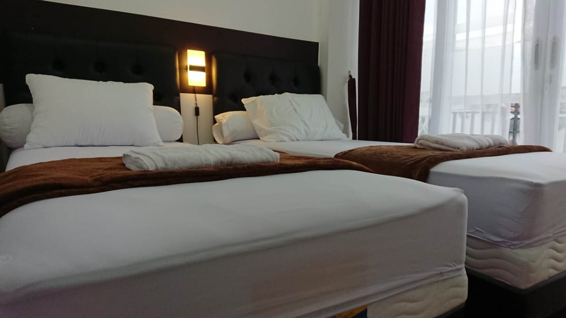 Kamar Deluks Twin - Pemandangan Gunung