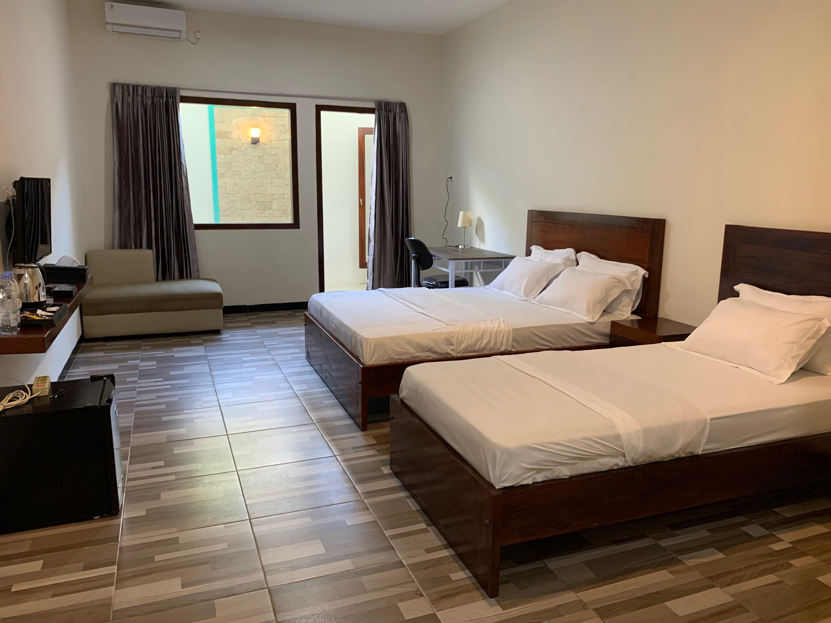 Kamar Keluarga Double atau Ranjang Lain
