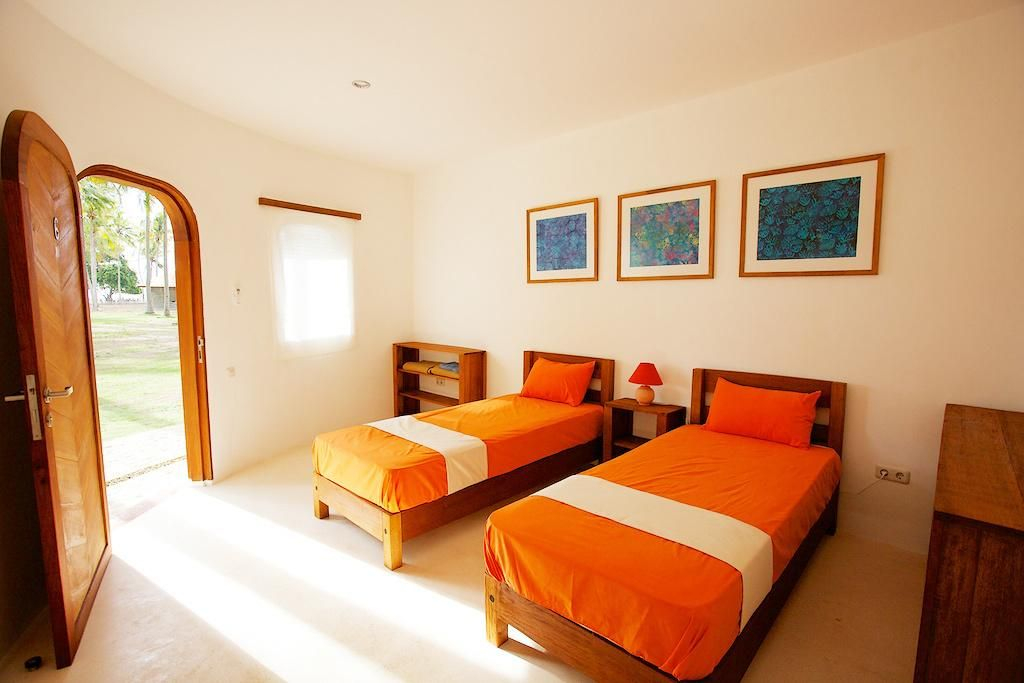 Bedroom, Whales & Waves Beach Resort, Sumbawa Barat