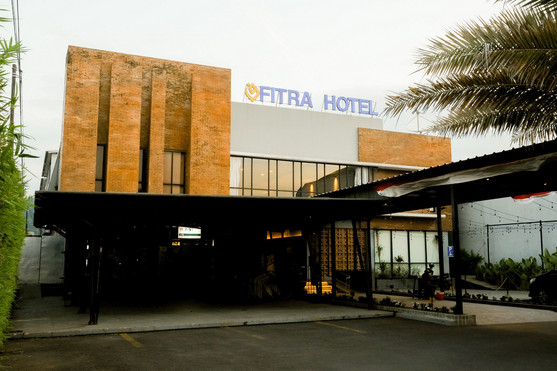 Exterior & Views 1, Fitra Hotel Majalengka, Majalengka