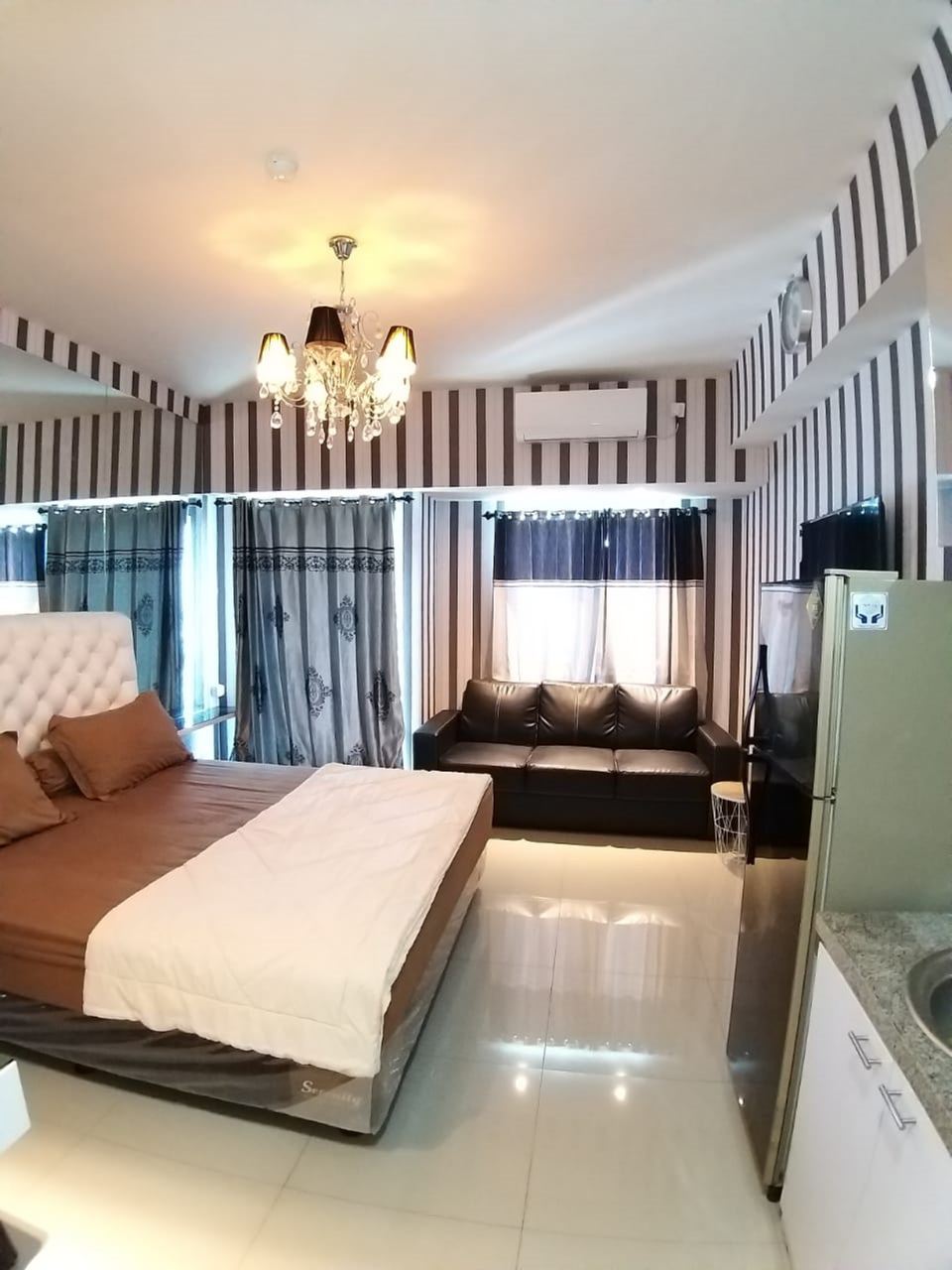 Bedroom 1, Tanglin by Miracle, Surabaya