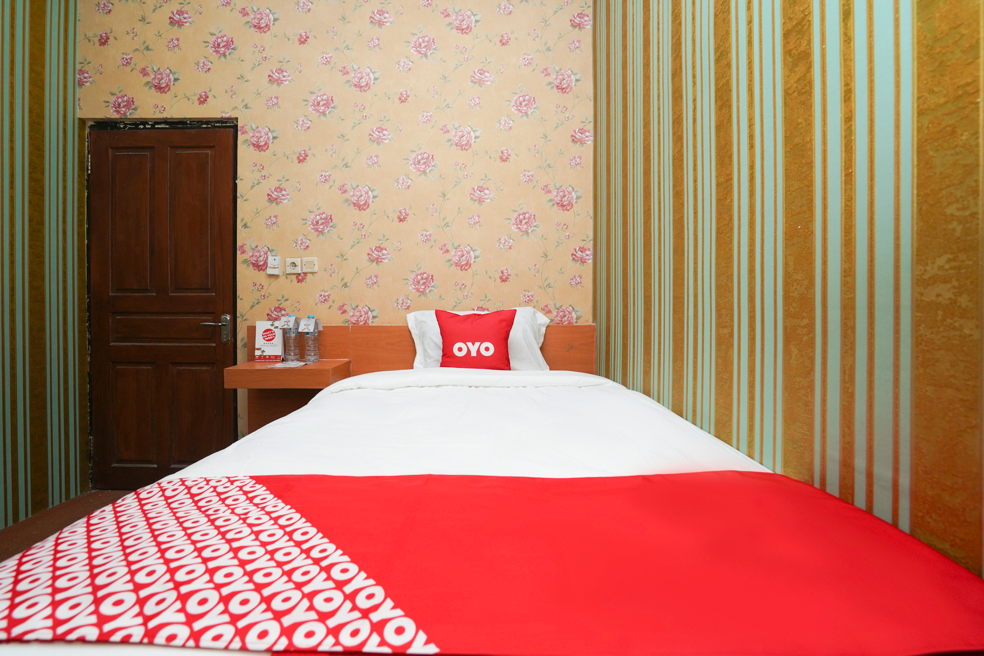 Bedroom 4, OYO 2092 Menara Sakti Sejahtera Syariah Hotel, Surabaya