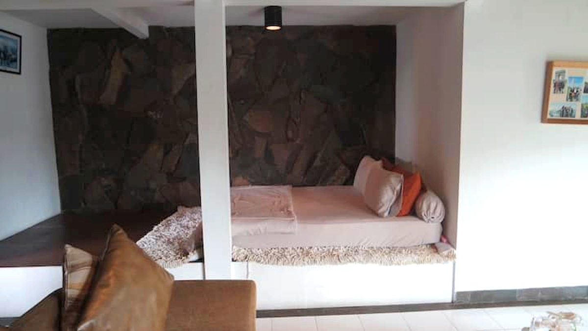 Bed 10