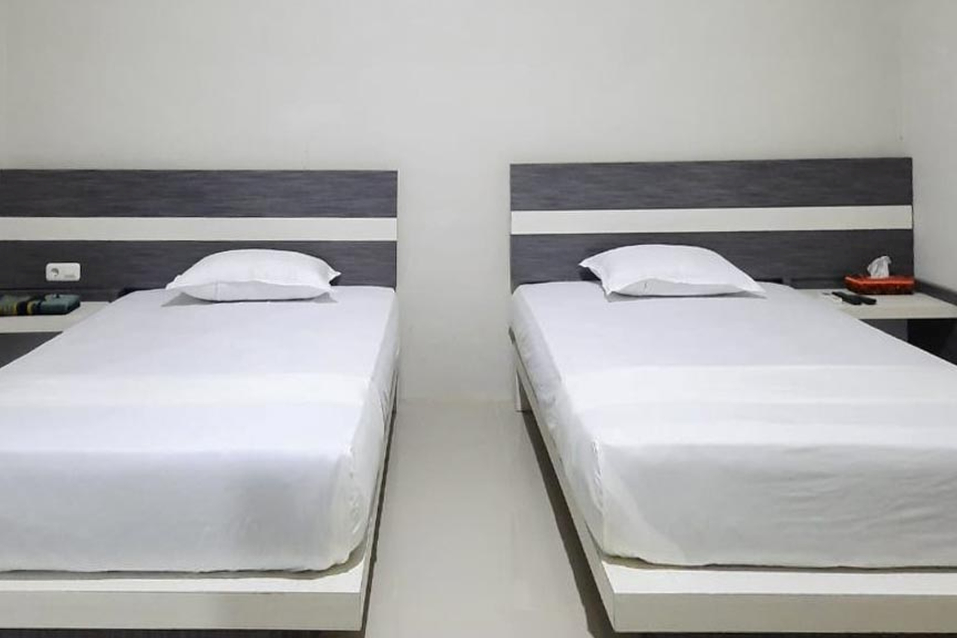 Bedroom 2, Hayori Hotel RedPartner, West Pasaman
