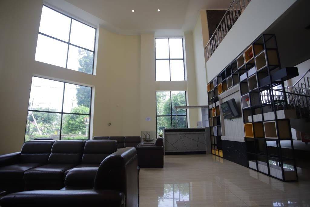 Public Area 2, Votel Kartika Abadi Hotel, Madiun