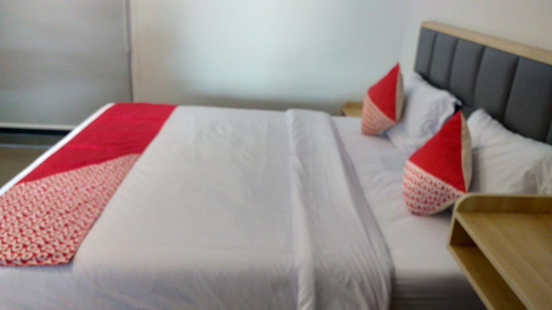 Bed 8