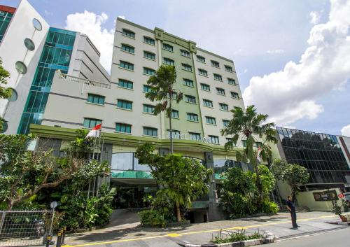 Exterior & Views 1, Hotel Paragon Wahid Hasyim, Jakarta Pusat