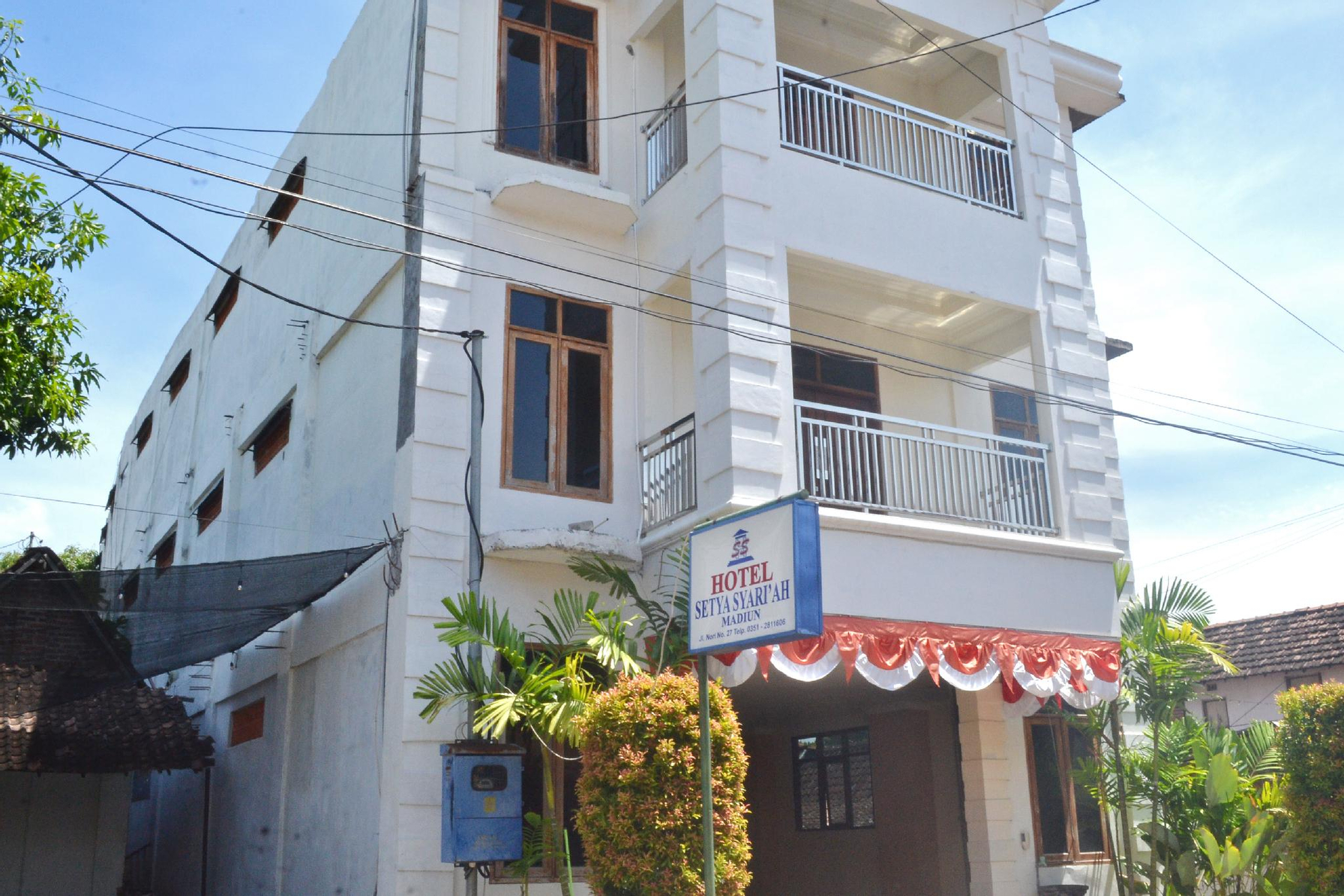 Exterior & Views 1, HOTEL SETYA SYARIAH, Madiun