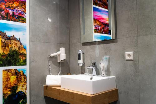 Others 2, Hotel No151, Esch-sur-Alzette