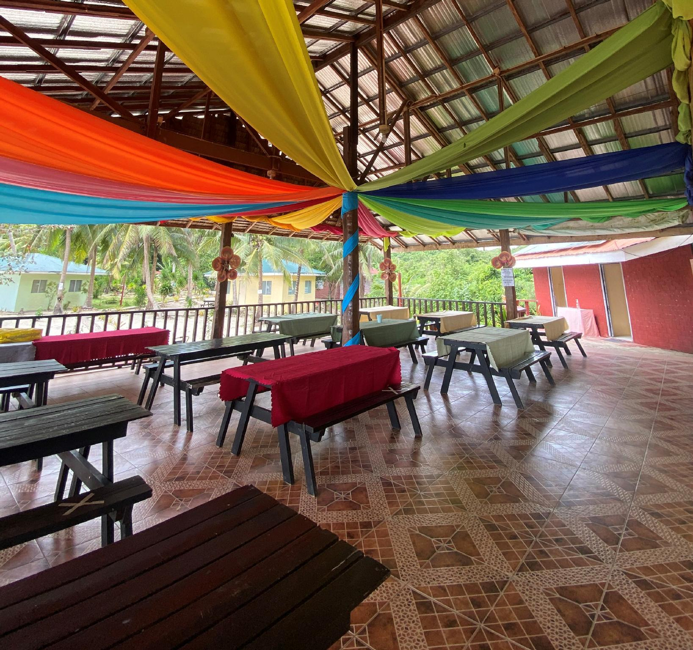 Food & Drinks, Borawan Island Resort by Cocotel, Padre Burgos