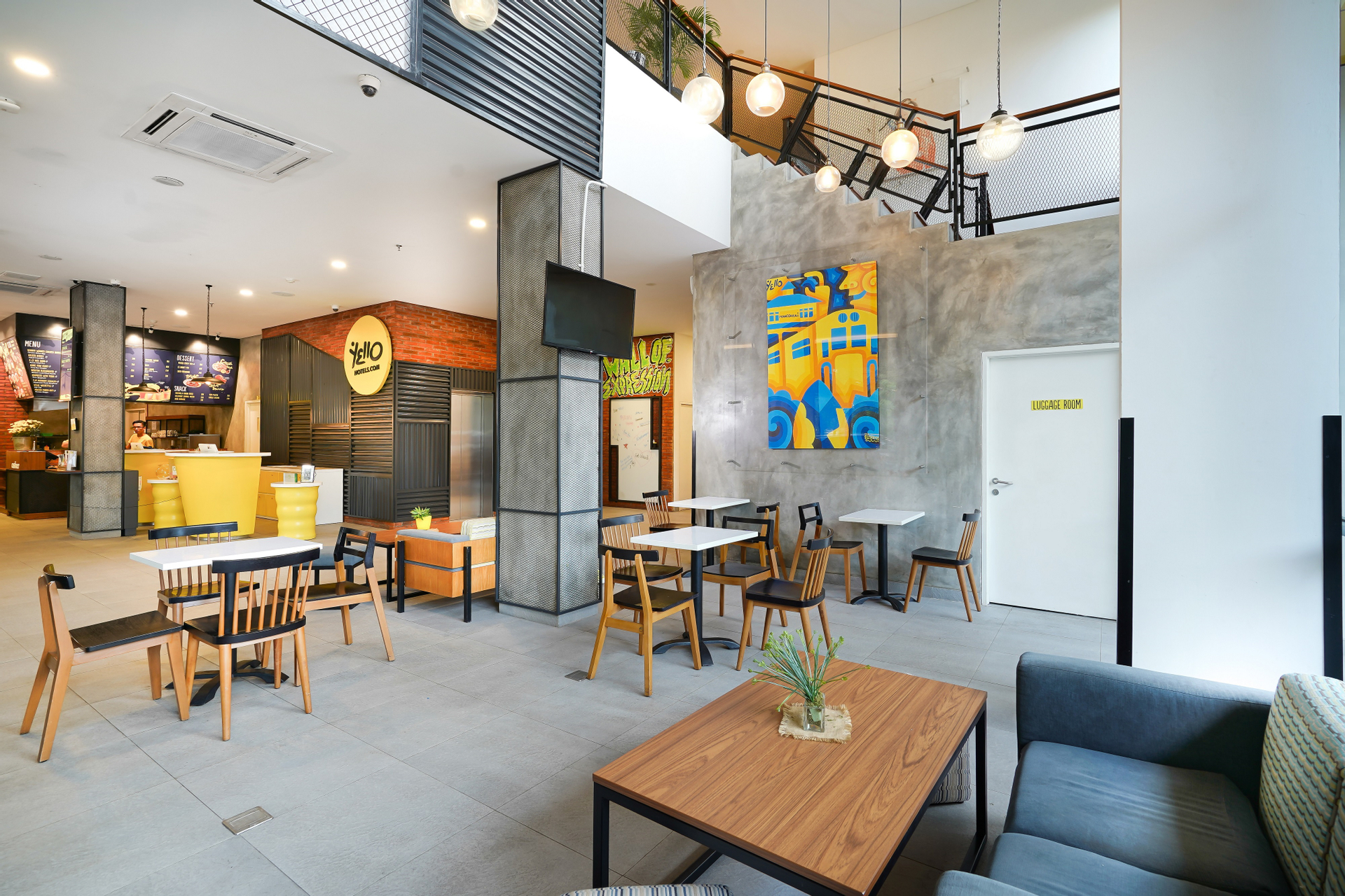 Yello Hotel Manggarai, Jakarta Selatan
