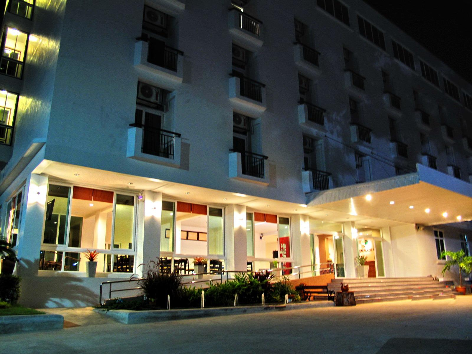 Exterior & Views, Phaiboonplace Hotel, Muang Kalasin