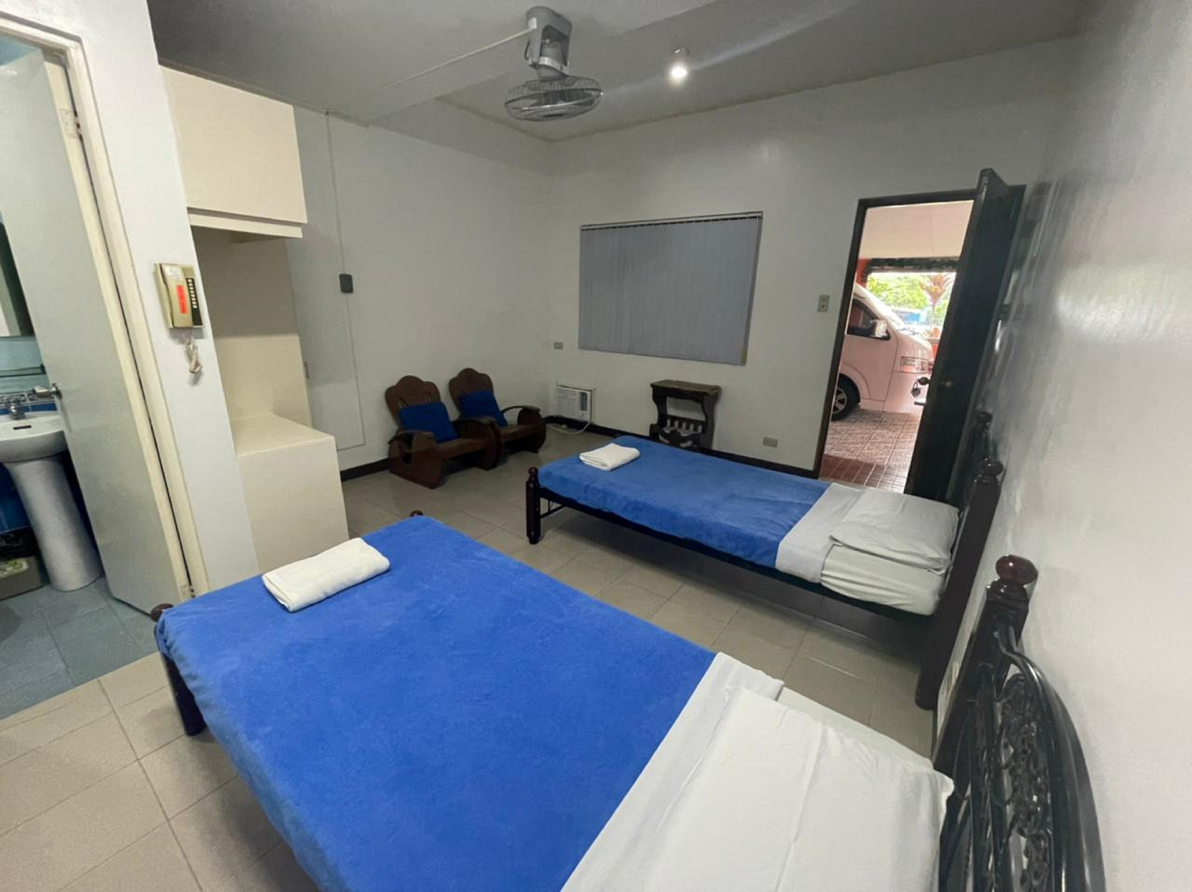 Room 4