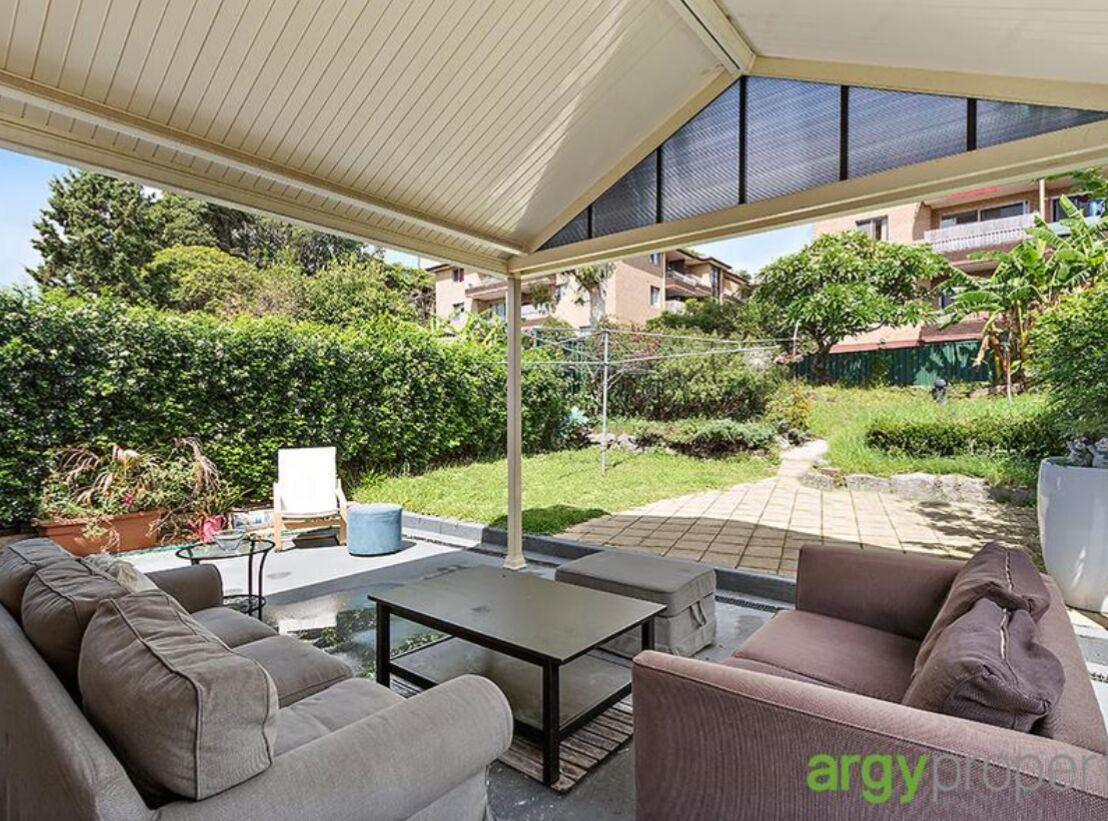 Public Area, new home can stay 12ppl   sydney banksia nsw 2216, Rockdale