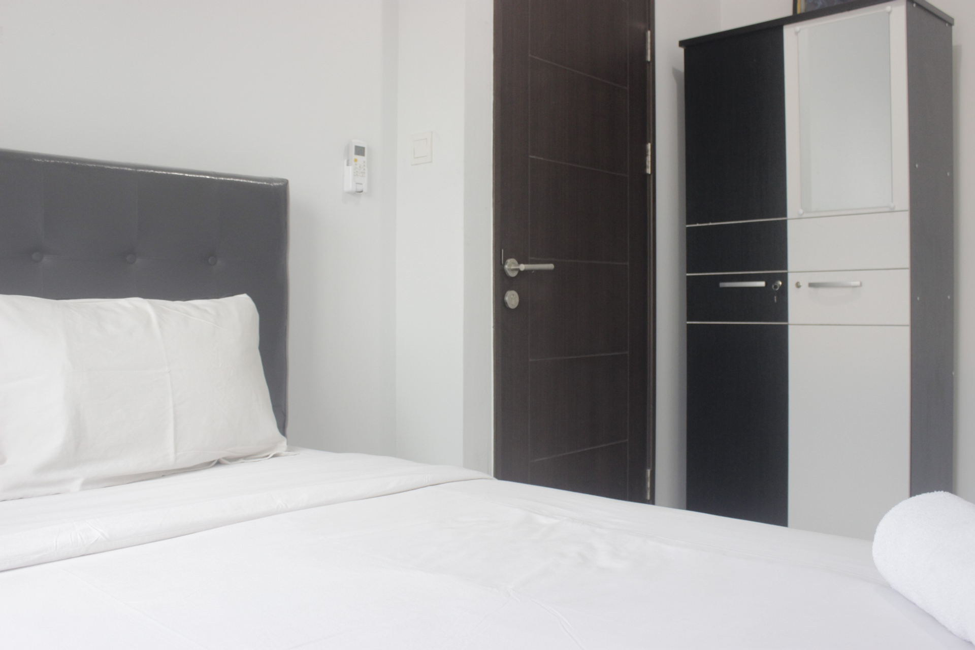 Comfy 2BR at Mekarwangi Square Cibaduyut Apartment By Travelio, Bandung
