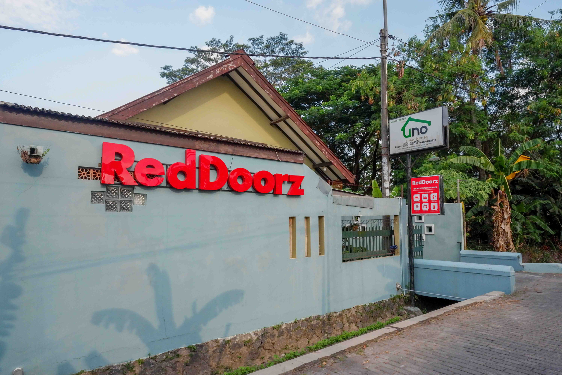 RedDoorz near Institut Pertanian Yogyakarta, Yogyakarta
