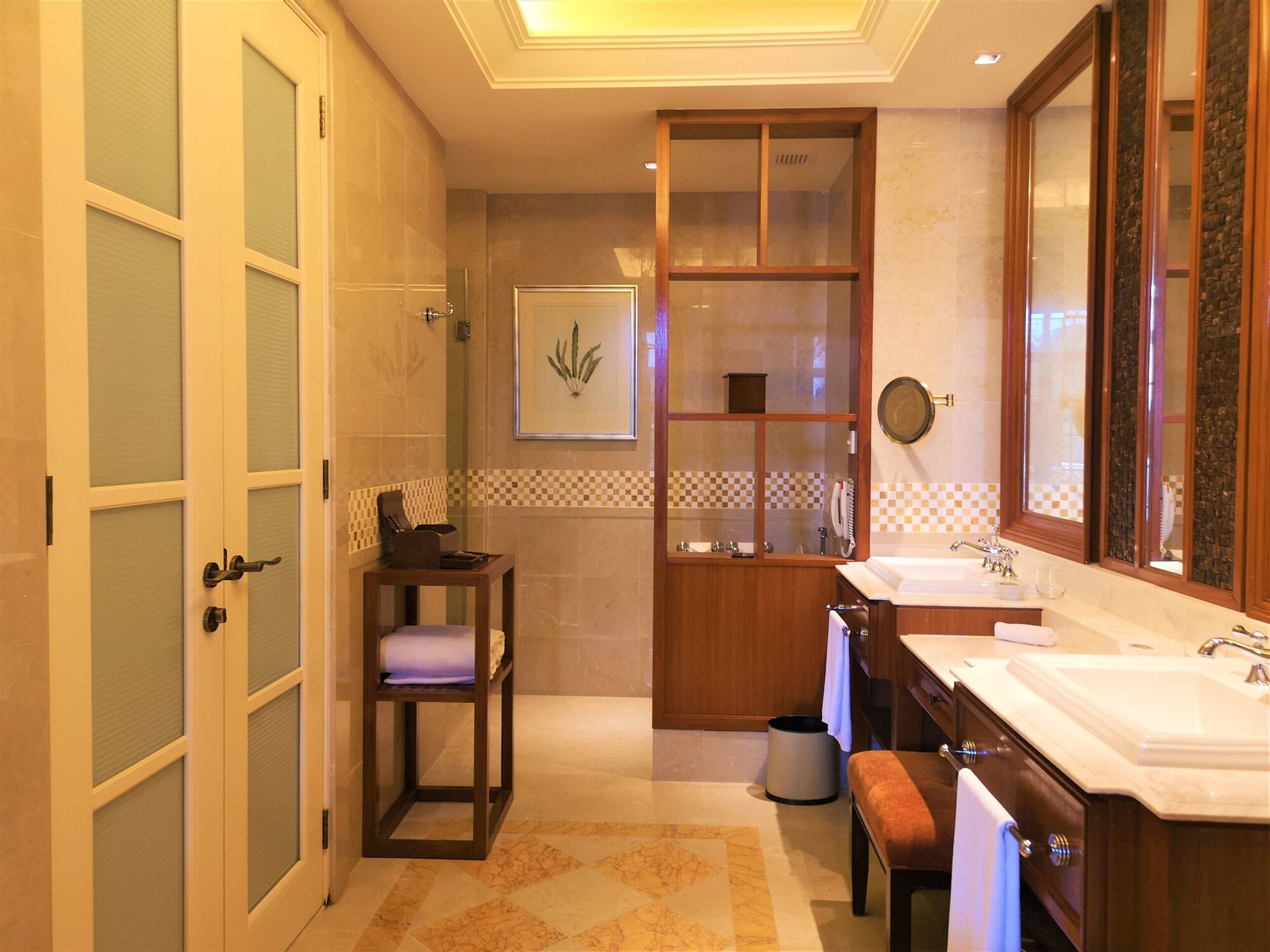 Bathroom 13