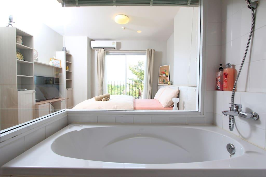 Bedroom 3, Premium 2BedroomsRiverside#2*50MWIFI*Netflix*PS4, Rat Burana