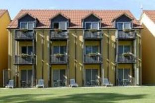 Exterior & Views 1, Hotel La Barcarolle, Nyon